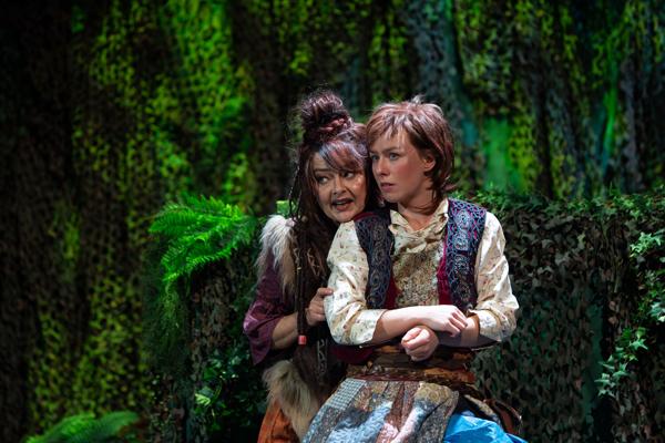 Szene aus RONJA RÄUBERTOCHTER, Foto: Bernd Schönberger, Lizenz: Brandenburgische Kulturstiftung Cottbus-Frankfurt (Oder)