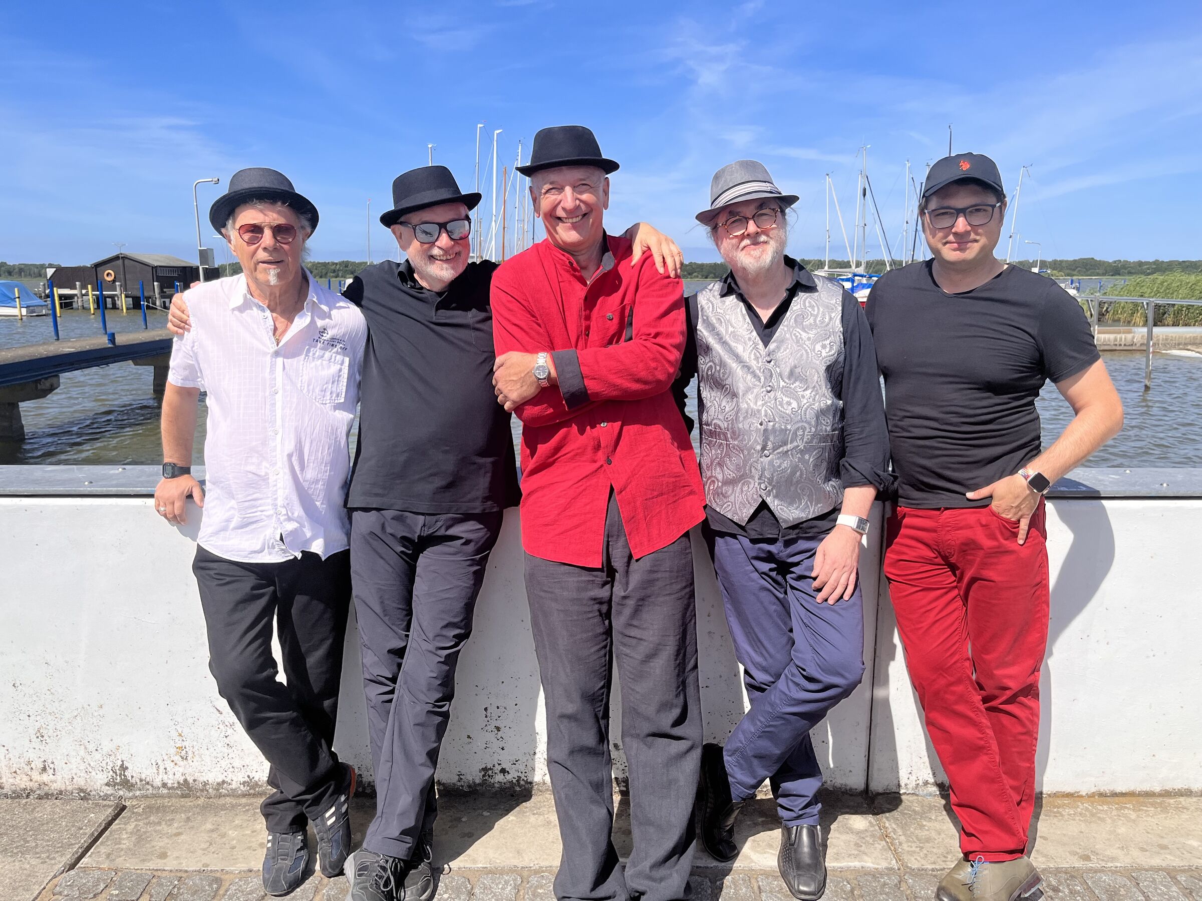 Robert & The Music Blend
