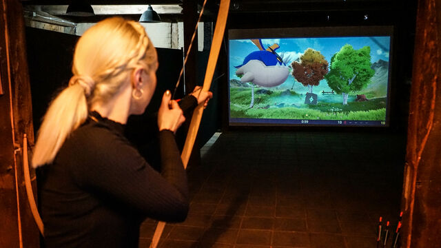 Dame im Bogenkino , Foto: Frank Otto Albrecht , Lizenz: Studio Spreewald