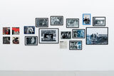 Ausstellungsansicht, Gegen den Strich oder die getanzte Wut, BLMK Cottbus, 2025, Foto: Bernd Schönberger, Lizenz: BLMK