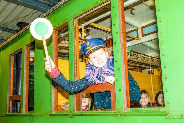 Ferienprogramm in der Spreewaldbahn, Foto: Peter Becker, Lizenz: Museum OSL