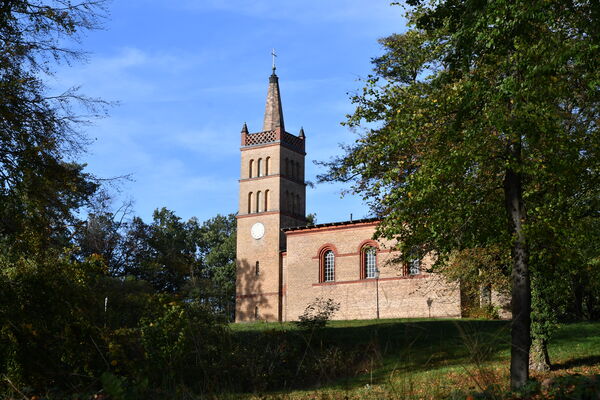 Kirche Petzow, Foto: Nicole Kriegler, Lizenz: Nicole Kriegler