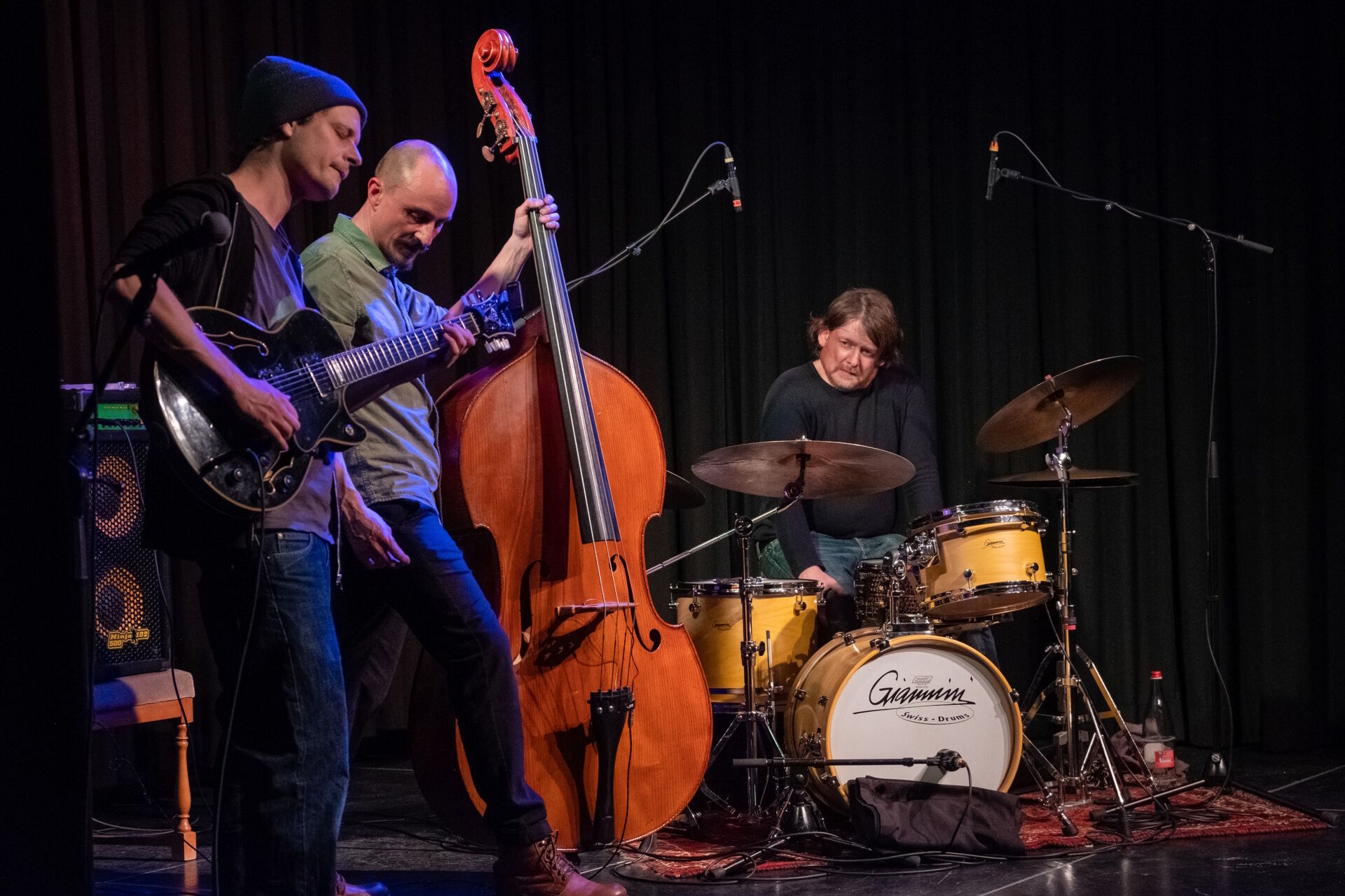 Dave Gisler (git) - Raffaele Bossard (bass) - Lionel Friedli (drums) Dave Gisler (git) - Raffaele Bossard (bass) - Lionel Friedli (drums), Foto: Palma Fiacco