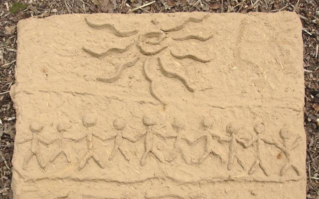 Lehmwerkstatt für Kinder im Freilandmuseum Lehde, Foto: Matzke