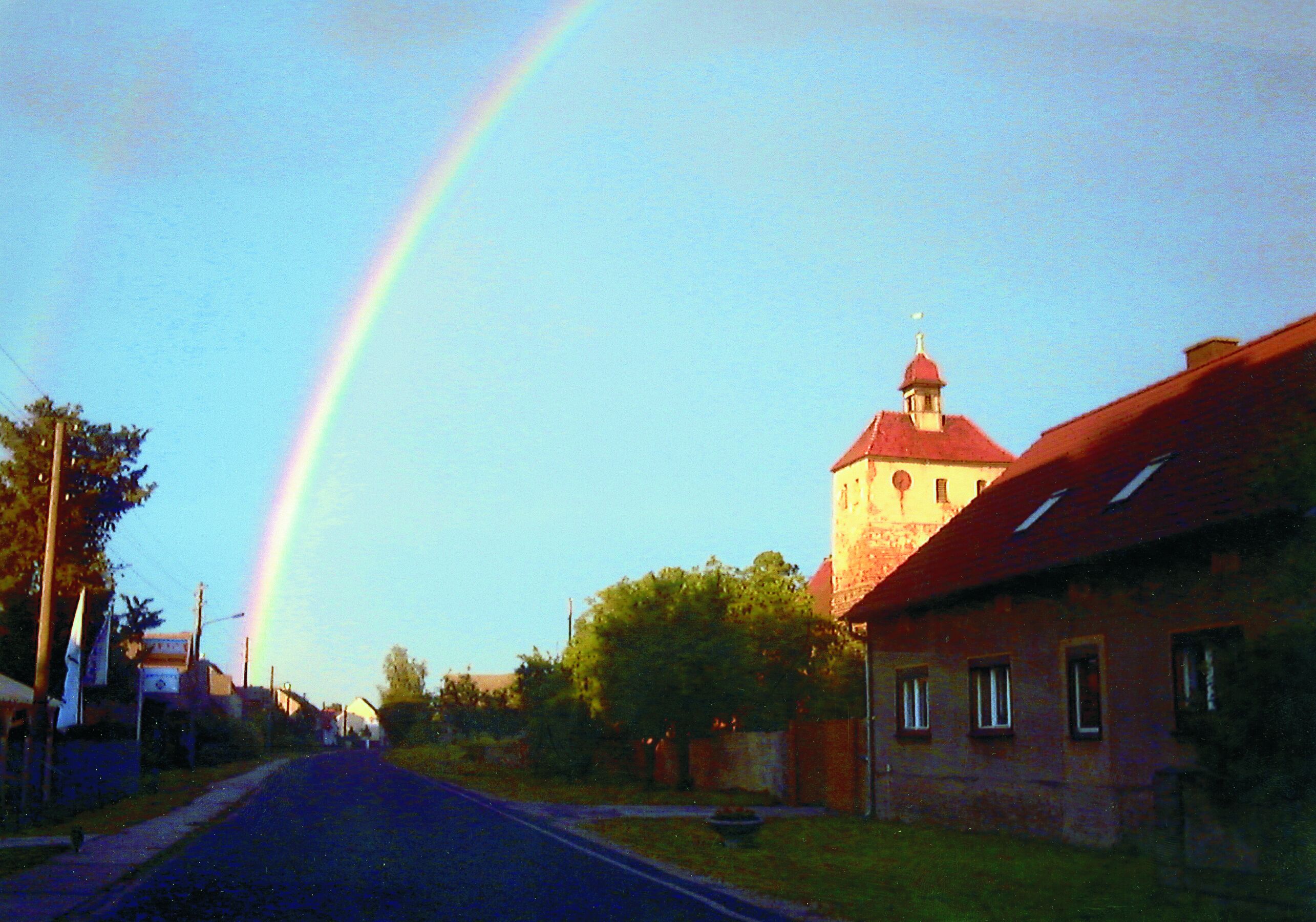 Kirche Friedersdorf, Foto: TVEEL, Lizenz: TVEEL