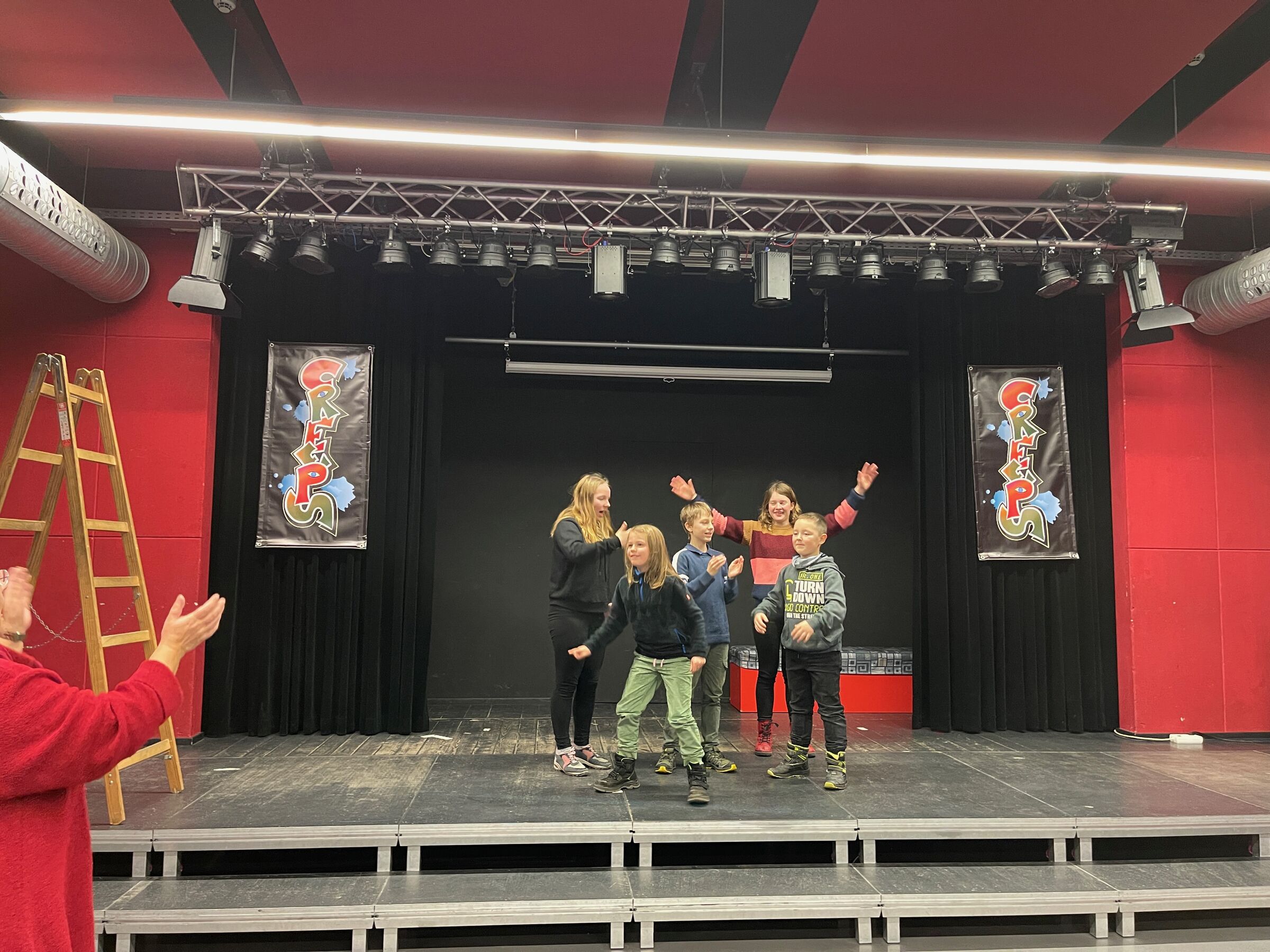 Spreewald Comedians Probe in der Bunten Bühne, Foto: Queenie Nopper, Lizenz: LÜBBENAUBRÜCKE