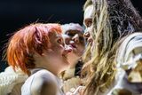 Szene aus ROMEO UND JULIA, Foto: Frank Hammerschmidt, Lizenz: Brandenburgische Kulturstiftung Cottbus-Frankfurt (Oder)